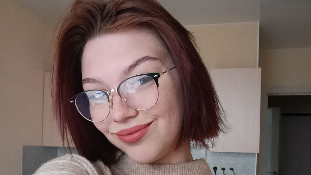 ChloeRicce's profile from Jasmin at GirlsOfJasmin'
