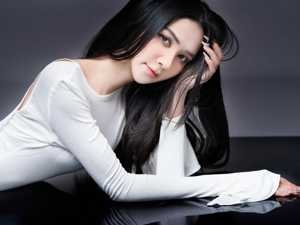 Image of cam model AnnaErena from Web Night Cam