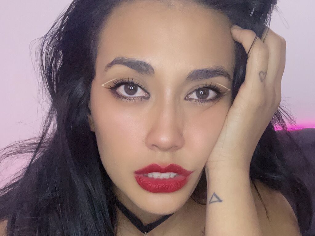 Image of cam model IsabellaLisa from Web Night Cam