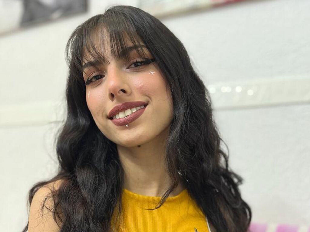 NinaEvan