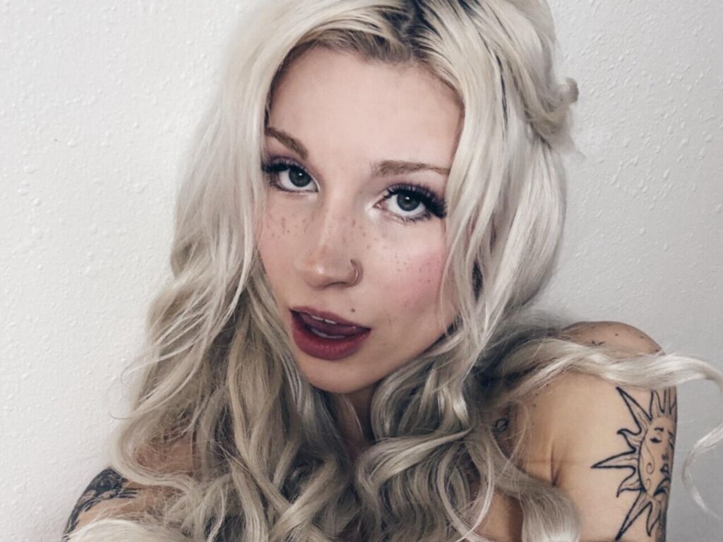 Image of cam model AnnieAngel from Web Night Cam