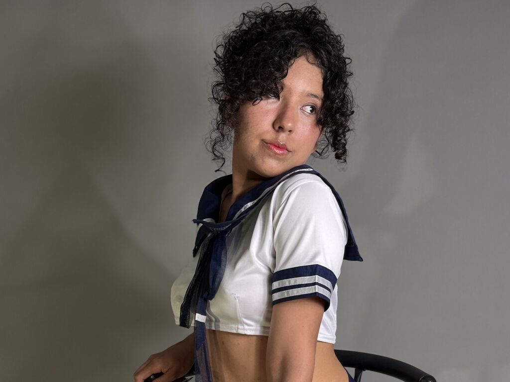 Image of cam model AkiraHayami from Web Night Cam