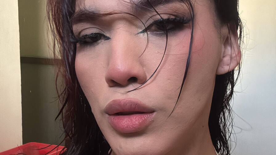 Watch MeganSaleh live on Thewebcamzone