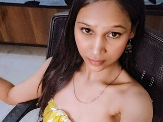 AmairaSingh live cam