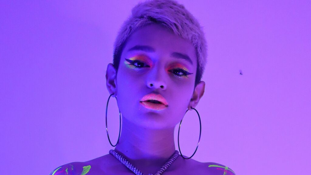  online at GirlsOfJasmin