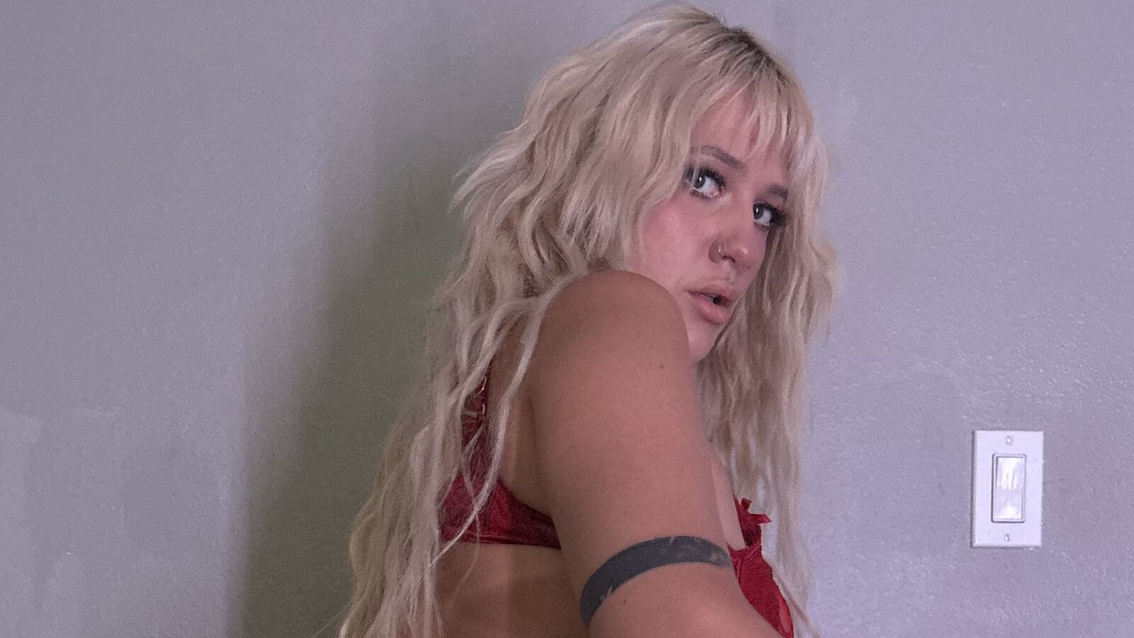 SammieBeth erotic portrait