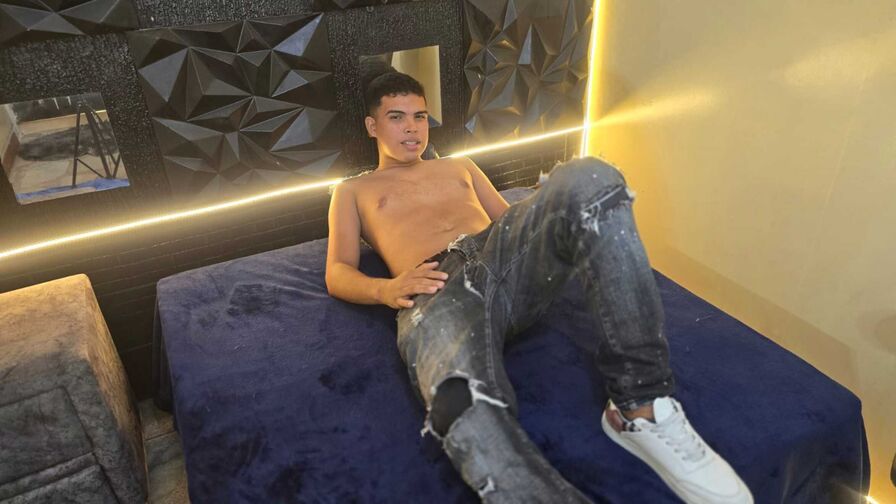 Watch JeanPierson live on Club Ginger Blaze