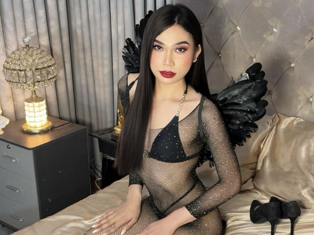 CarolineMortis Nude