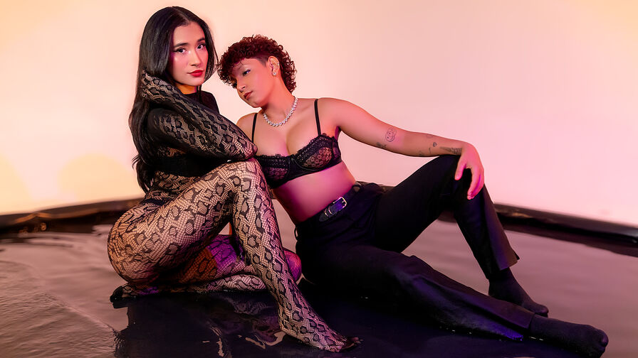 Watch AlissonAndGina live on The Hot Webcams