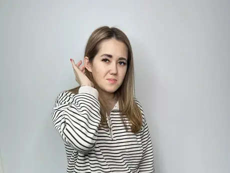 Chat with RowenaBulkley