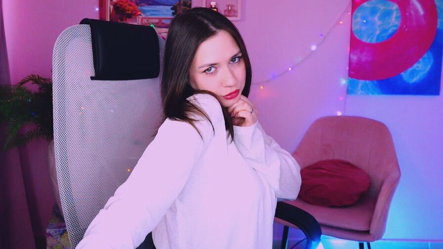 Watch ElsaHansen live on DMS List