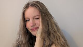 Free Nude NikaCherie