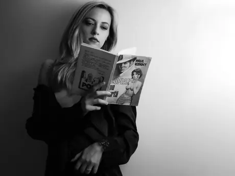 Chat with AdelineGreen
