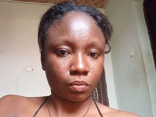 KaylaGlow webcam model