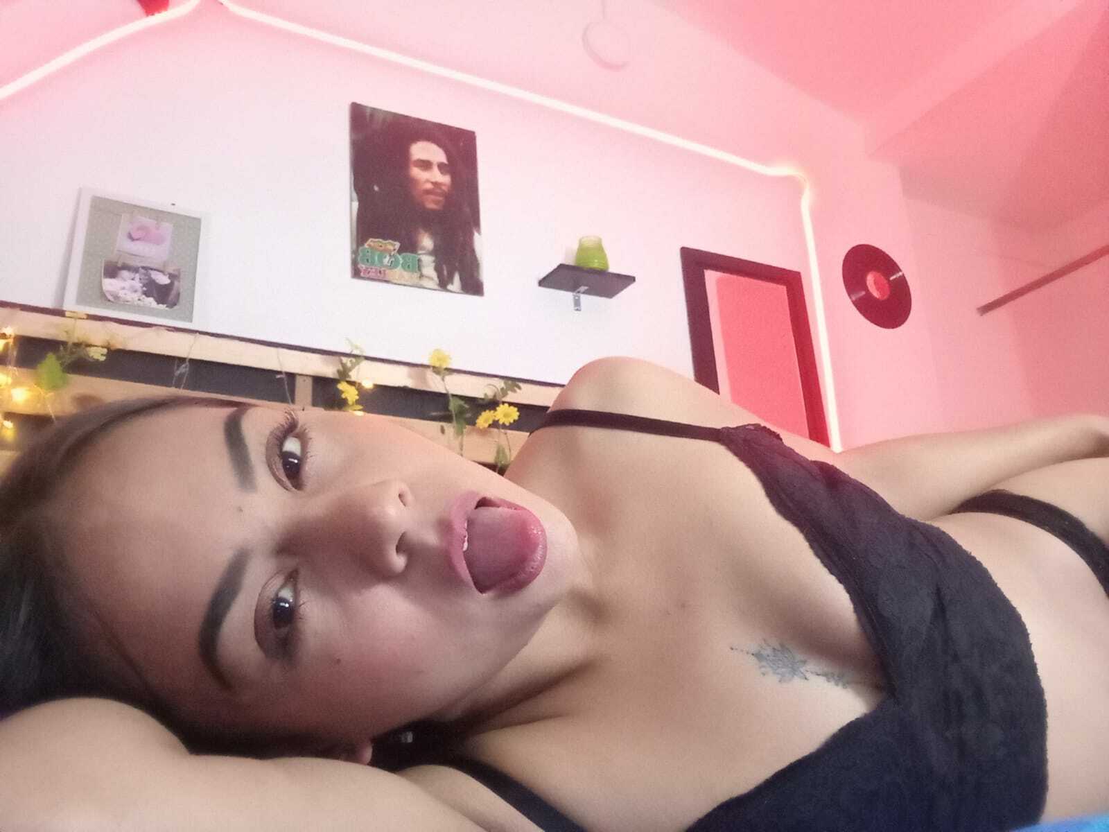 LorenaMoreno's live cam