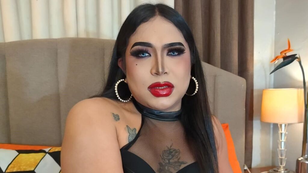 XheniaLux Live Chat on LiveJasmin