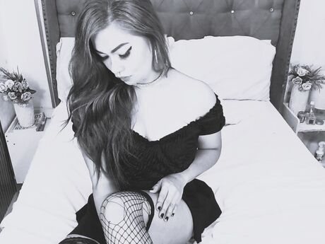 Chat with MckenzieLeei