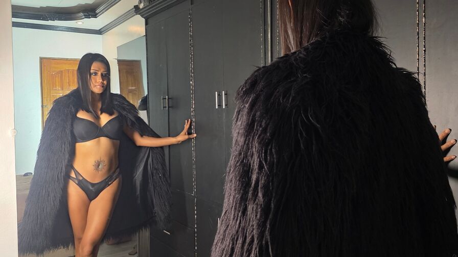 Watch VivamariaKeisha live on Useporn