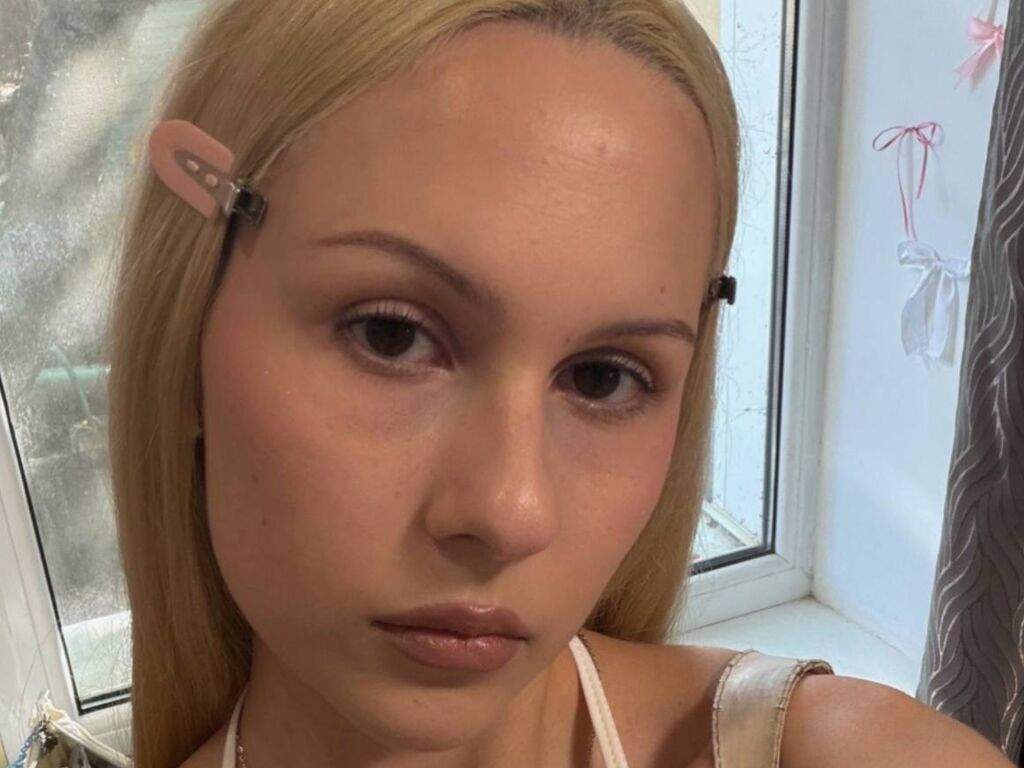 CrystalSymes adult streaming profile photo