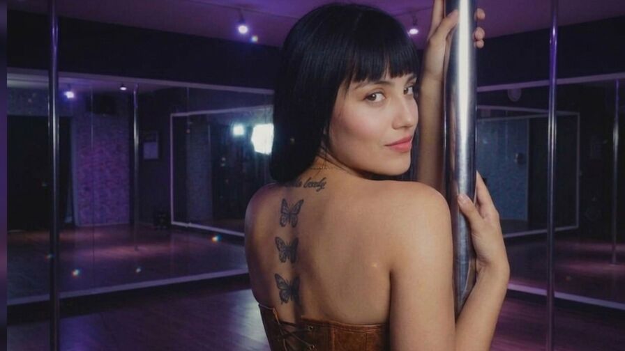 Engage with KeilaRodriguez Live