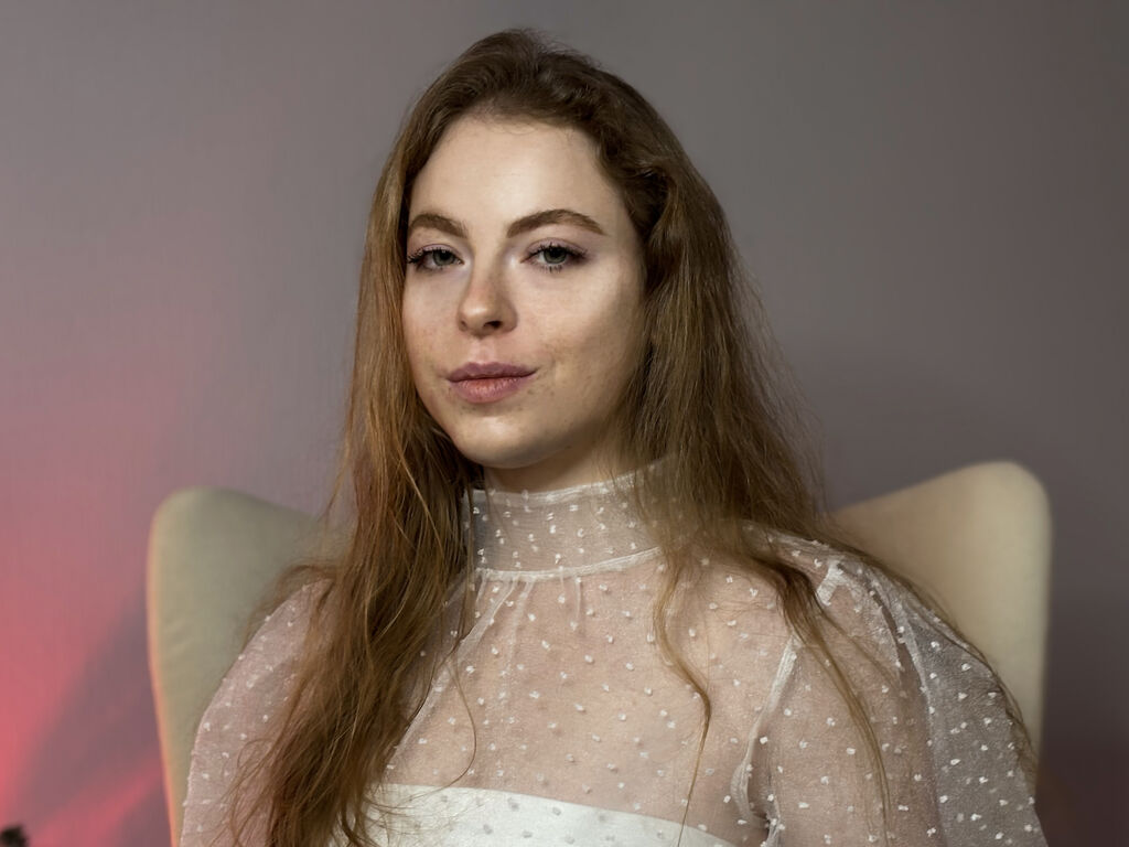 ConstanceLee – webcam model profile photo