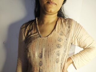 RubbynaKhan RubbynaKhan