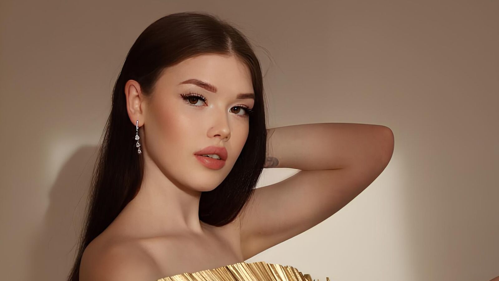EllisSchoeninger glamour portrait