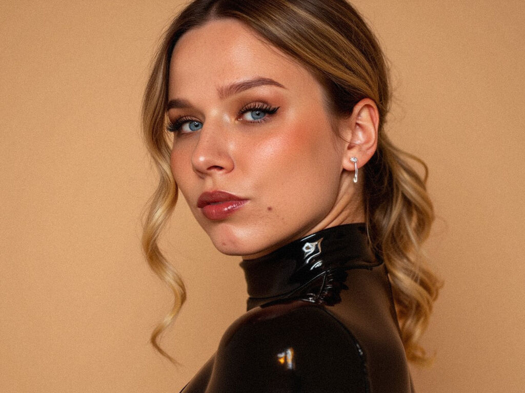 DarinaRoss private show profile image