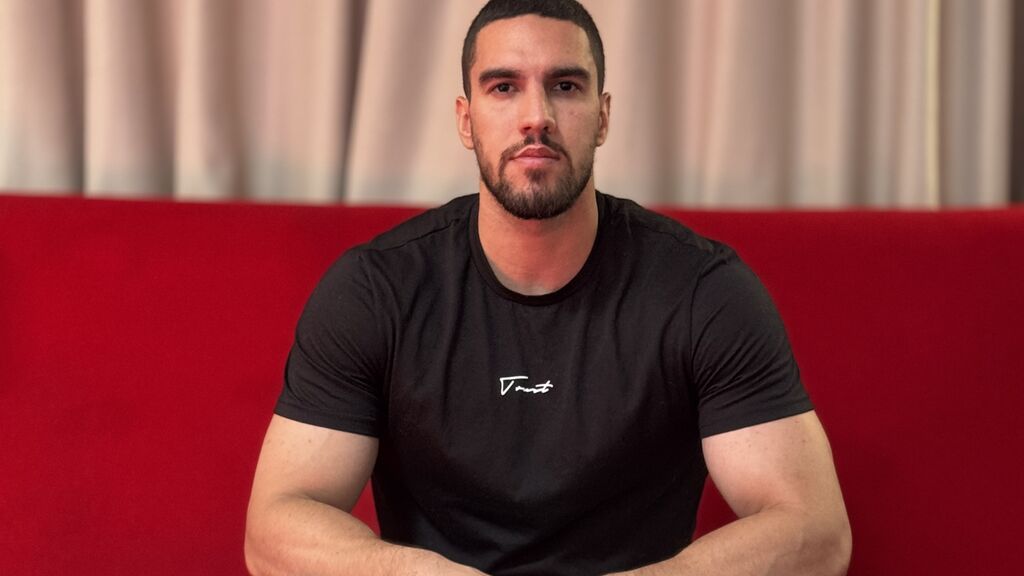 Sex chat gratuit in direct cu IvanHyde pe LiveJasmin