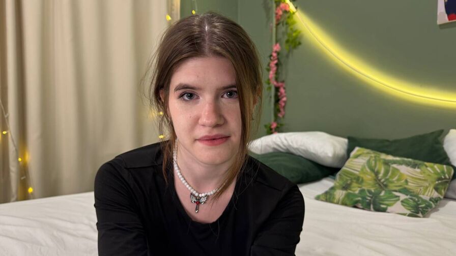 Watch AngelinaLing live on Free Erotic Fantasy