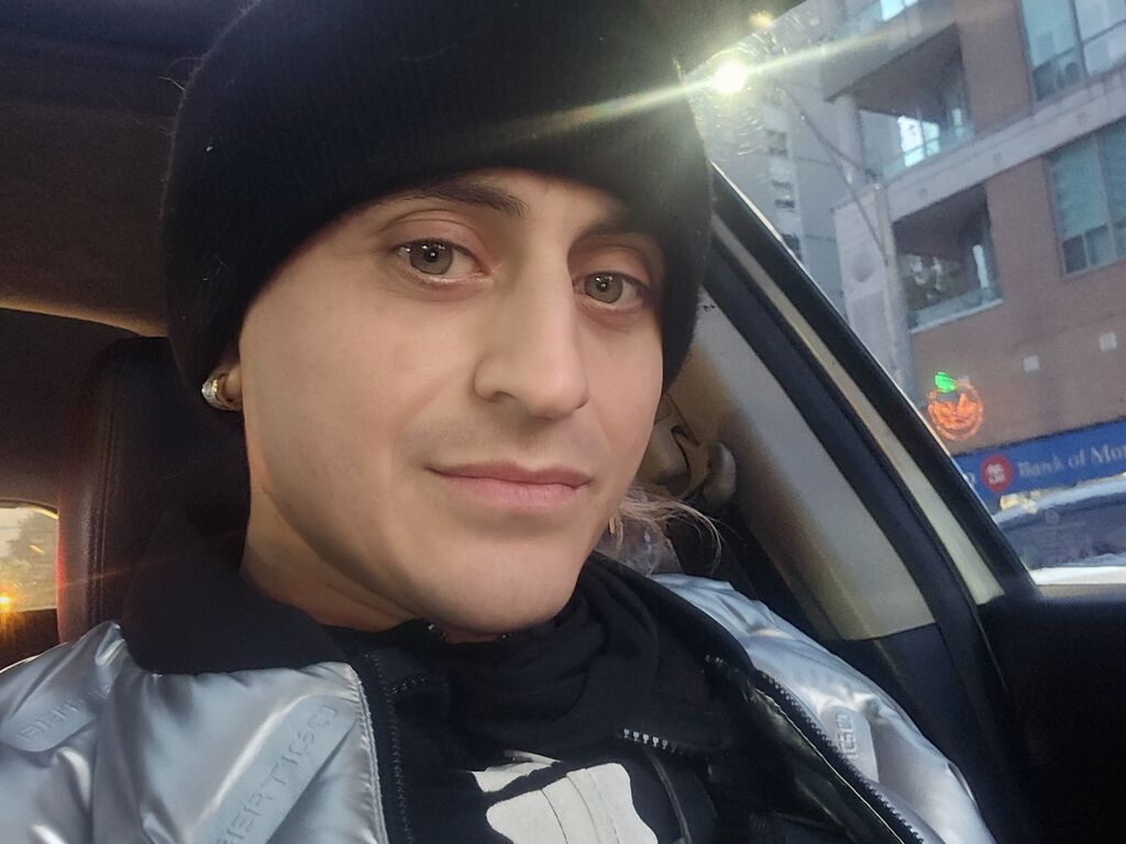 Kazperr guy cam profile