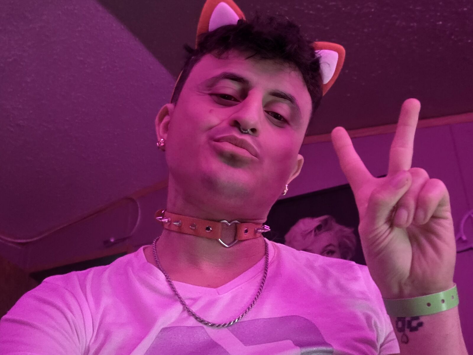 Live cam for Kazperr