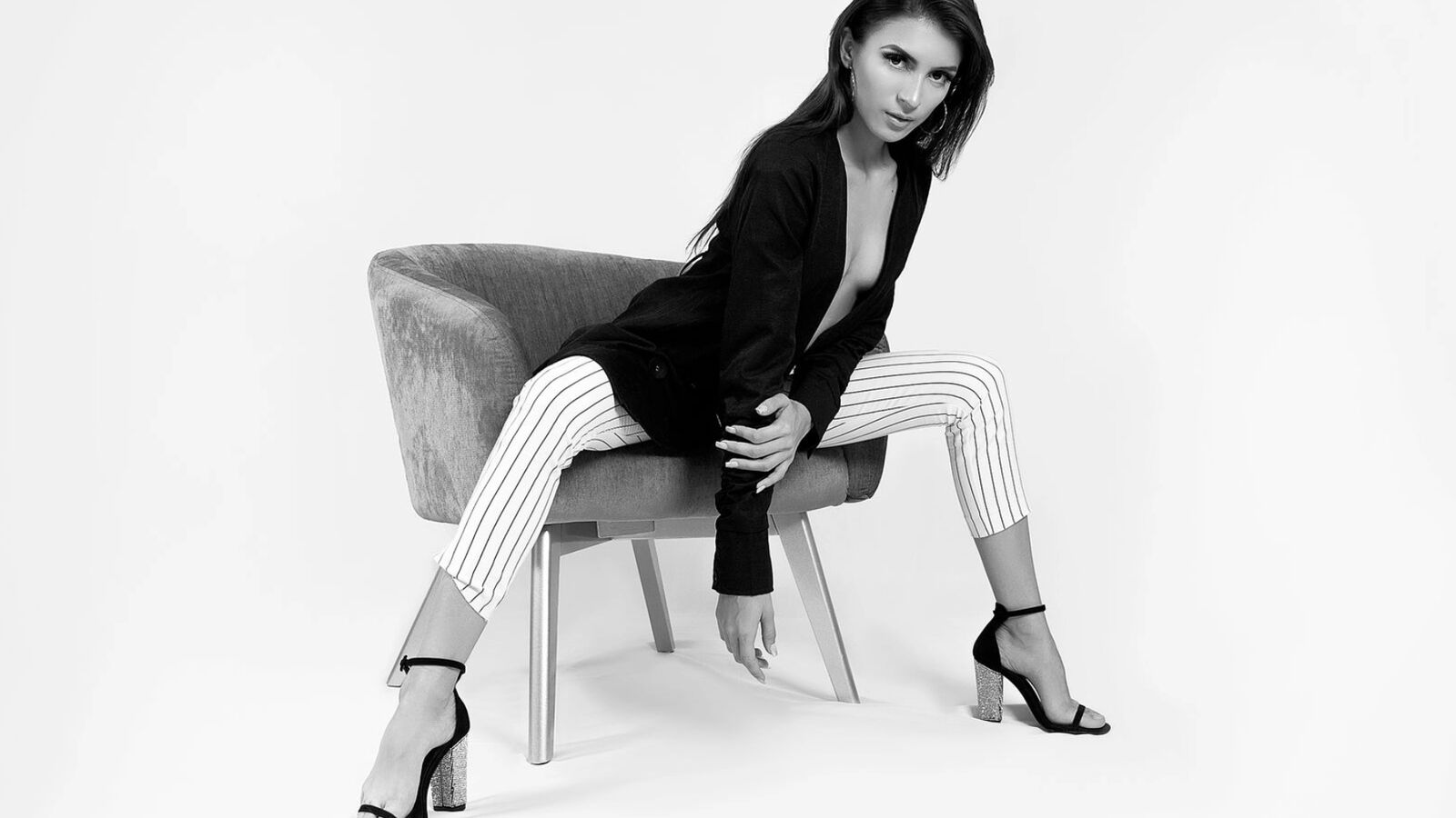 AlysaQueens erotic portrait