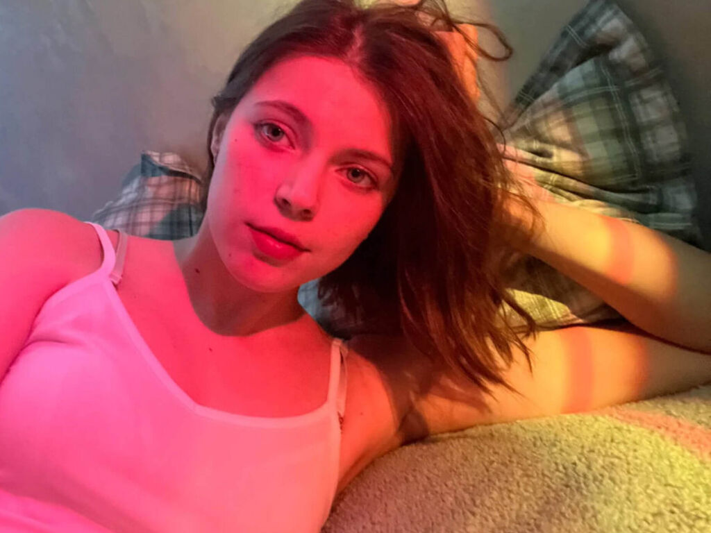 AntoinetteCurtis online cam profile picture