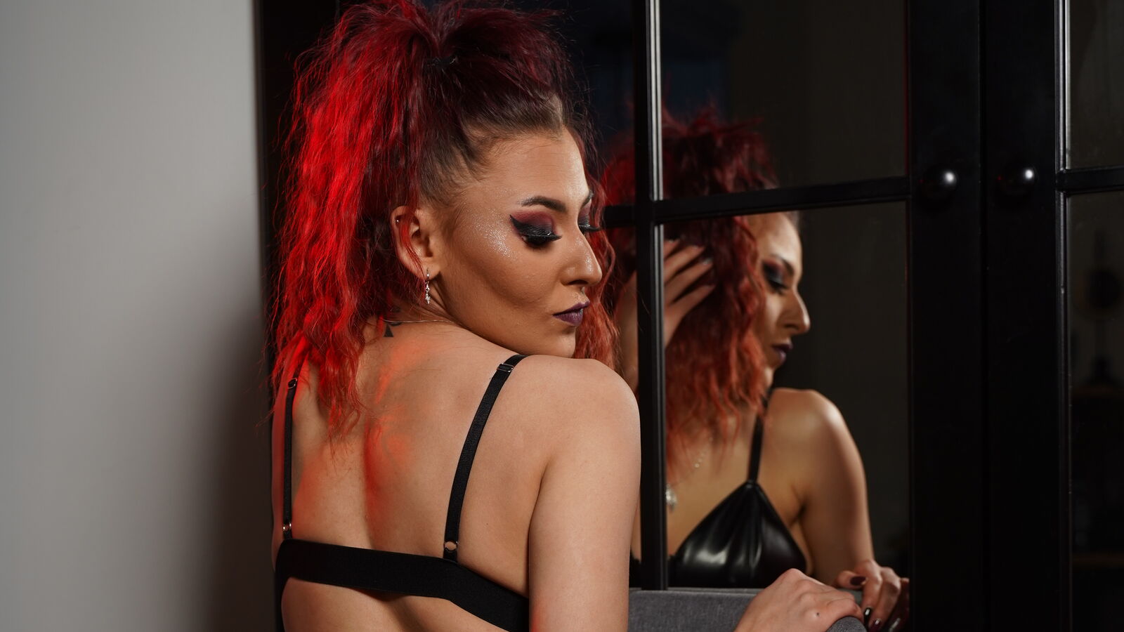 MaddisonSparkk erotic portrait