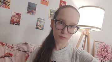 MoireCaudle webcam show