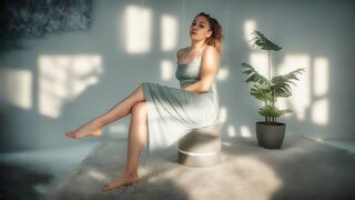 Free Nude MisheleBell