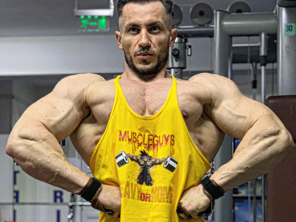 Preview of pumpiron
