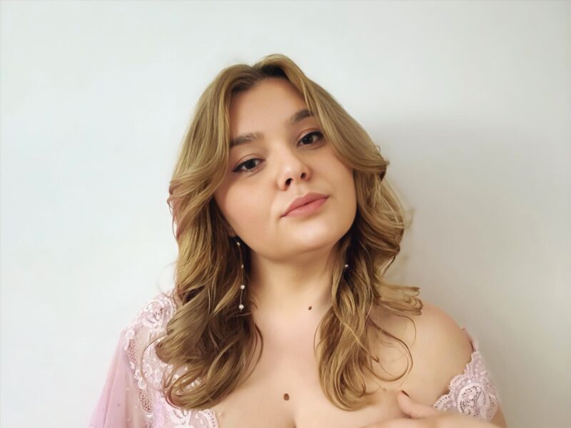 MeganSkies Profile Photo