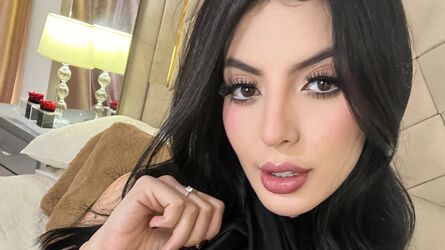 AvrilBonet's live cam