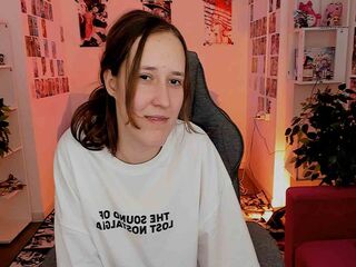 OliviaTurneer Porn Show