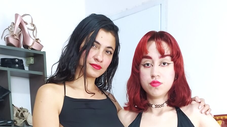 Watch BelindaAndCrista live on Thewebcamzone
