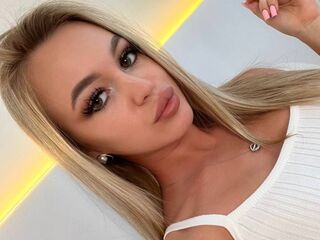 naked chatroom SelenaDepaoli