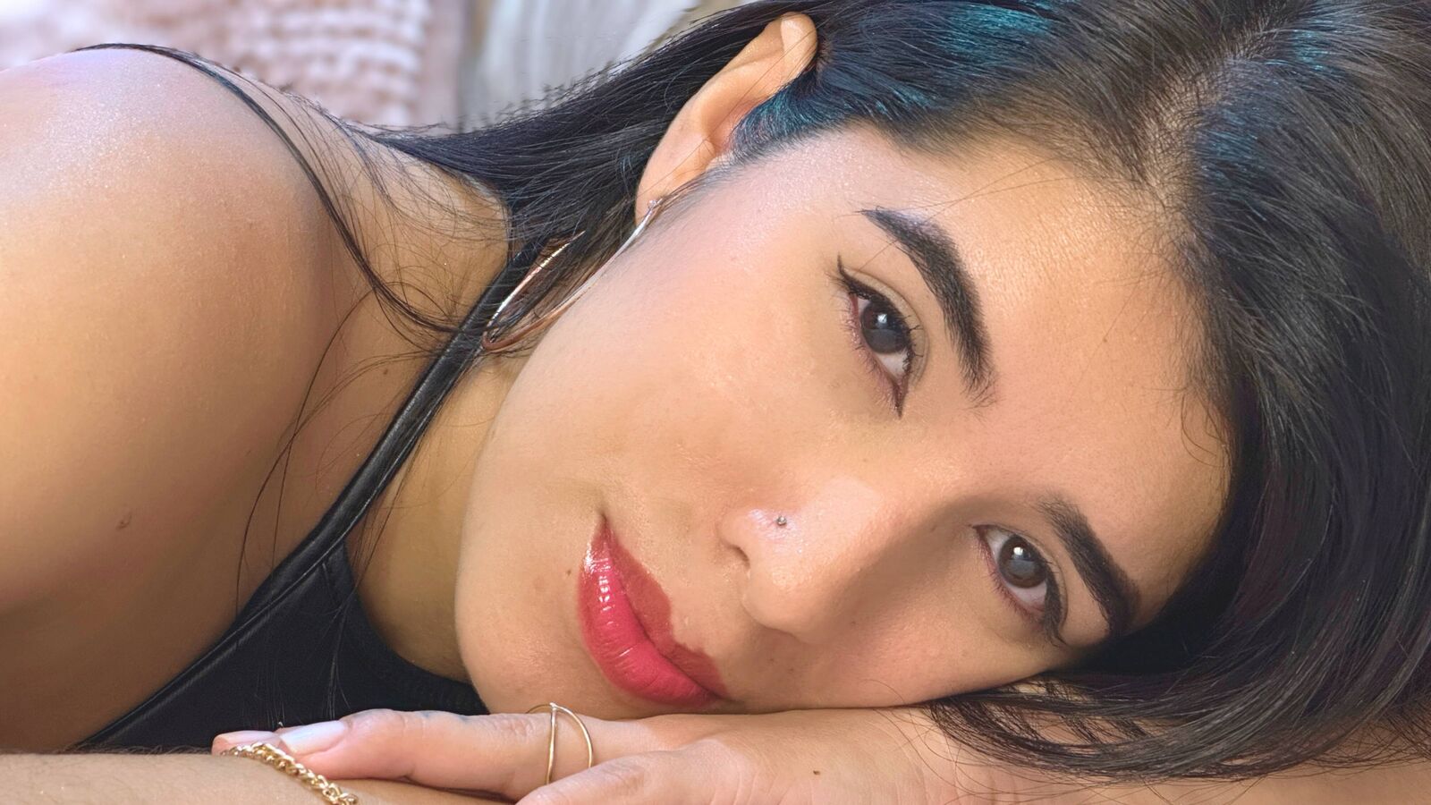 IsisBrand erotic portrait