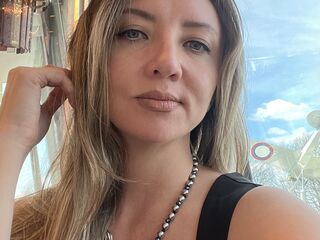 live chat cam ElvaArno