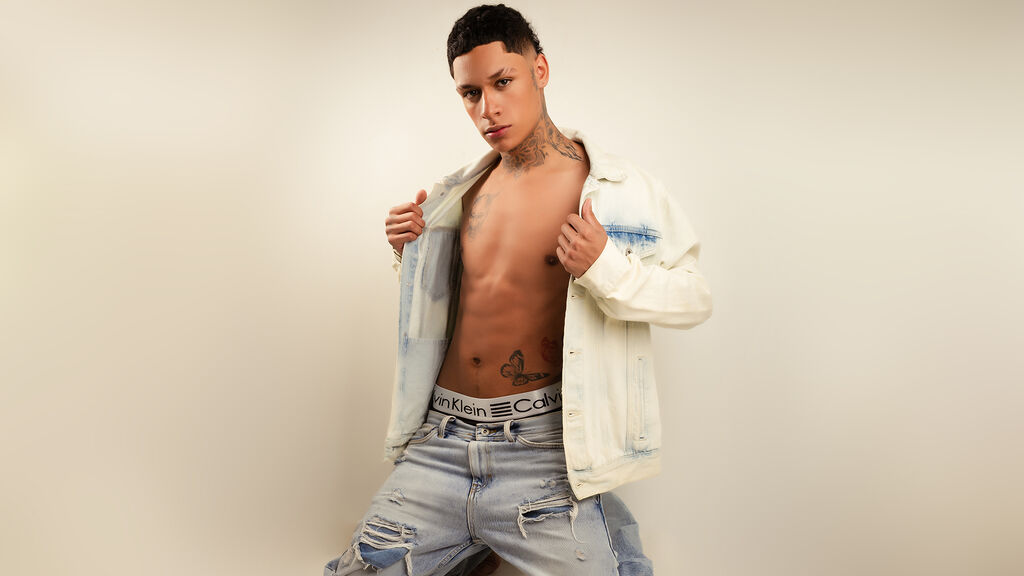 Sex chat gratuit in direct cu GaelCarter pe LiveJasmin