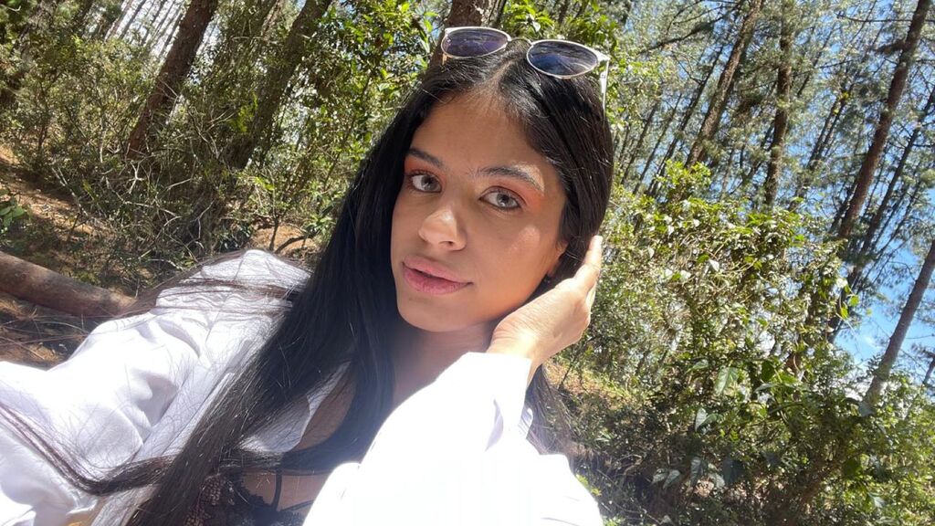 Sex chat gratuit in direct cu AbbySmitth pe LiveJasmin