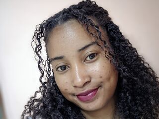 FarasoaMariela Budget Sex Chat