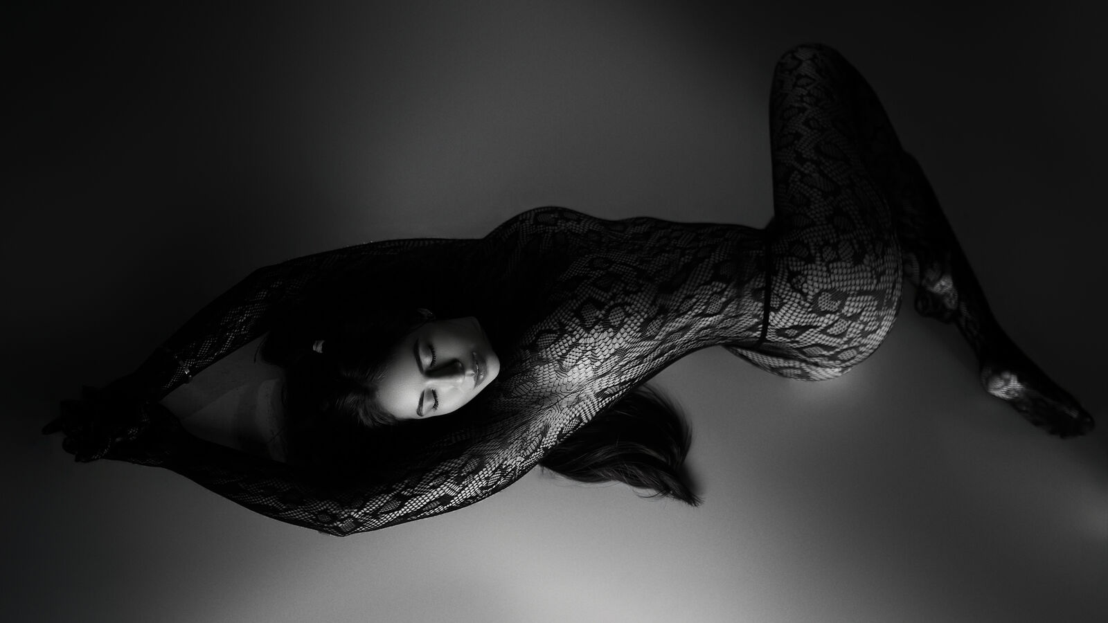 AshleyRoussel glamour portrait
