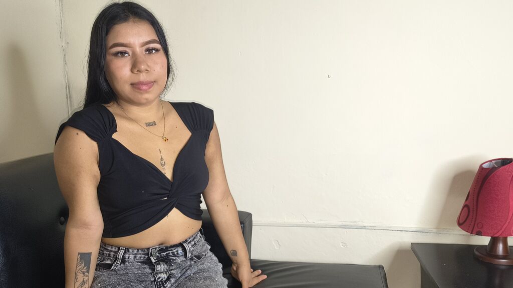 AshlyZambrano Live Chat on LiveJasmin
